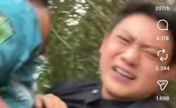 Bobon Santoso Terjatuh saat Salurkan Bantuan Korban Karhutla, Kepala Robek 5 Cm