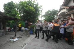 Rumah Warga Kepulauan Seribu Dirobohkan Polisi, Ternyata Ini Alasannya