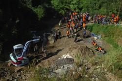 Tim Gabungan Cari Penambang Pasir Liar yang Tertimbun Tanah Longsor