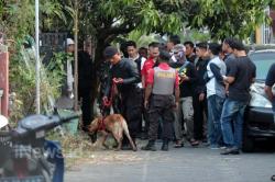 Polisi Geledah Rumah Terduga Teroris di Malang