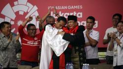 Kata Pakar Komunikasi Politik soal Pelukan Jokowi dan Prabowo