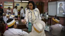 Gaya Sri Mulyani Mengajar di SDN Kenari 07 Jakarta