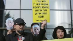 Aksi Peringatan 500 Hari Kasus Penyiraman Air Keras terhadap Novel Baswedan