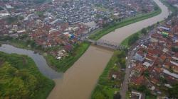 Sungai Citarum Tercemar Limbah Pabrik