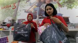 Mulai Hari Ini Belanja Pakai Kantong Plastik Bayar Rp200