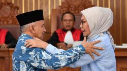 Momen Pertemuan Amien Rais dan Ratna Sarumpaet pada Sidang Kasus Hoaks