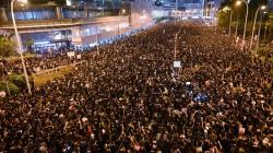 2 Juta Orang Turun ke Jalan Tuntut Pemimpin Hong Kong Carrie Lam Mundur
