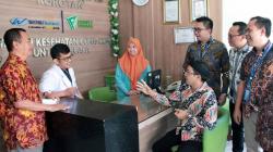 Salurkan Bantuan CSR, WOM Finance Gandeng Dompet Dhuafa