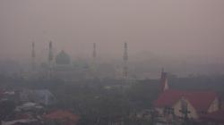 Penampakan Kota Pekanbaru Tertutup Kabut Asap, Kualitas Udara Tidak Sehat