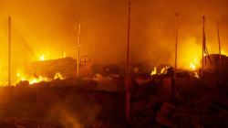 Ratusan Kios Pasar Jatisari Karawang Ludes Terbakar