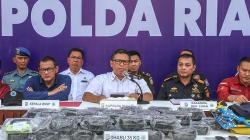 Polda Riau Gagalkan Penyelundupan 35 Kg Sabu dan 36 Botol Cairan Vape