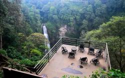 Cari Wisata Alam yang Sejuk? Ini 4 Curug Cantik di Bandung Cocok untuk Liburan