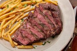 Kuliner Bandung! Ini 5 Tempat Steak Murah dengan Rasa Premium, Nomor 1 Jadi Favorit Anak Muda