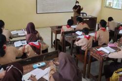 Buntut Penemuan Ratusan Senjata di Sekolah Swasta Jaksel, Siswa Kini Ikuti PJJ Sementara