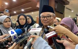 Mendikdasmen Terbitkan Aturan Baru soal HP di Sekolah, Bukan Dilarang tapi Dibatasi