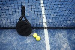 Pria Tertangkap CCTV Diduga Curi Raket Padel, Polisi Buru Pelaku