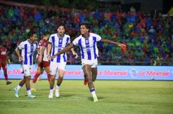 Geliat Pangeran Biru Jelang Musim Baru: Ini 5 Winger Top yang Masuk Radar Berburu Persib