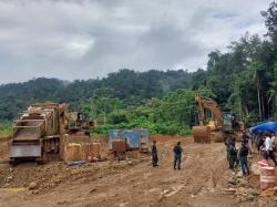 Hutan Nabire Jadi Lokasi Tambang Emas Ilegal, Tujuh WNA China Diamankan