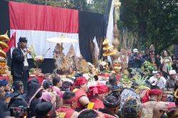 Warisan untuk Masa Depan: Belajar Menjaga Keseimbangan Alam dari Ritual Ngertakeun Bumi Lamba XVIII