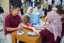 Ratusan Warga Ikut Donor Darah, Puluhan Kantong Darah Siap Bantu Pasien yang Membutuhkan