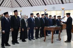 Bupati Lantik Dewan Pendidikan Bojonegoro, Soroti 4.500 Anak Tidak Sekolah dan Dampak Digitalisasi