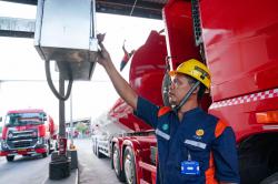 Antrean BBM di Jawa Timur Picu Kemacetan, Pertamina Tambah Pasokan untuk Urai Kepadatan