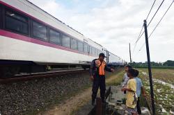 Libur Sekolah Tiba, KAI Daop 4 Semarang Tingkatkan Pengawasan di Sepanjang Jalur Kereta Api