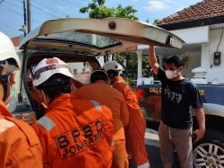 Jombang Geger! Pria Paruh Baya Ditemukan Tewas Mengenaskan di Dalam Rumah