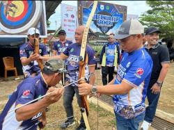 Diikuti 193 Atlet dari 8 Provinsi, Turnamen Panahan Pertama di Sulbar Resmi Digelar