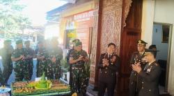 Jelang Upacara, Polres Salatiga Dikejutkan Kedatangan Rombongan Kodim dan Denpom Bawa Tumpeng