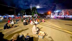 Mama-Mama OAP Blokade Jalan Utama Kota Sorong, Pemprov PBD Didesak Buka Dialog Setara