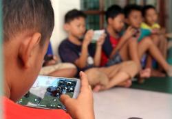 Libur Sekolah, Ujian Orang Tua Lawan Anak dari Kecanduan Gadget
