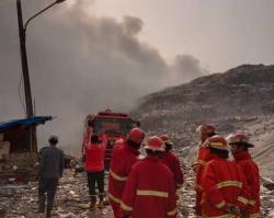 Hari ke-5 Kebakaran TPA Jatiwaringin, DPR: Puluhan Warga Kena ISPA, Ini Alarm Serius!