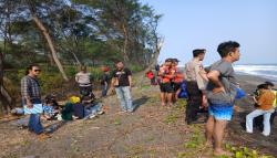 Anak 8 Tahun Terseret Ombak di Pantai Goa Cemara Bantul, Tim SAR Lakukan Pencarian