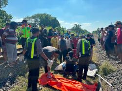 Pria asal Gresik Tewas Tertabrak KA Dhoho di Sidoarjo, Polisi Duga Korban Tak Sadar Kereta Melintas