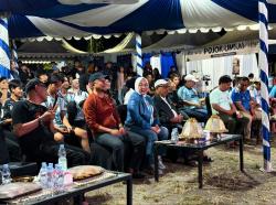 Pemkab Mamuju Nobar Piala Dunia di Rumah Adat, Bupati Bagi-bagi Hadiah Jutaan Rupiah