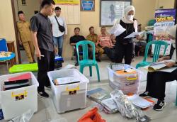 Kejari Grobogan Amankan Sejumlah Barang Bukti Dugaan Kasus Korupsi APBDes Desa Tlogomulyo  Gubug