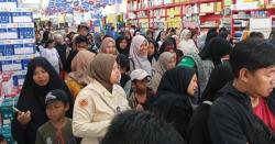 Jelang Tahun Ajaran Baru, Toko Alat Tulis di Purwakarta Diserbu Pembeli