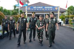 Pembekalan Taruna Akmil, Kasad Jenderal Maruli Ingatkan Ancaman terhadap Negara Terus Berkembang