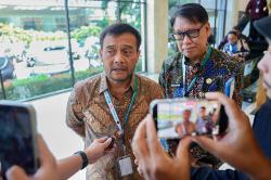 Bupati Sukoharjo Etik Suryani Terjaring OTT KPK, Gubernur Jateng: Ikan Itu Busuknya dari Kepala