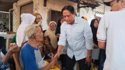 Warga Bulak Heboh, Anggota DPRD Indramayu Ini Gelontorkan Rp200 Juta untuk Cor Beton Jalan