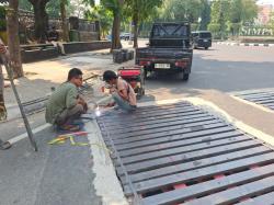 DPU Kota Semarang Pastikan Perbaikan Grill Jalan Pahlawan Berlanjut