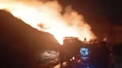 BREAKING NEWS TPA Cipayung Depok Terbakar Hebat