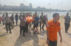 Pemuda yang Terjatuh dari Jembatan Sungai Kampar Ditemukan Meninggal