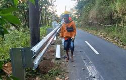 Dinas Perhubungan Kudus Pasang Guardrail di Dua Ruas Rawan Kecelakaan