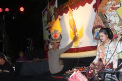 Wayang Cangkrukan, Polres Kediri Kota Ajak Warga Jaga Kamtibmas Lewat Seni