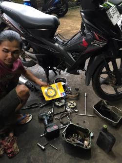 Harnadi, Pemuda Lajang Perintis Bengkel Tri Manunggal yang Mengabdi untuk Desa