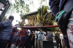Ribuan Warga Padati Saparan Bekakak Gamping, Harda Kiswaya,Tradisi Harus Terus Dilestarikan