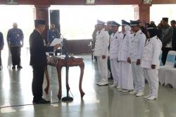 Bupati Bojonegoro Lantik 5 Kepala Desa PAW, Minta Tinggalkan Perbedaan dan Fokus Bangun Desa