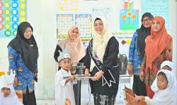Sambut Hari Pertama Sekolah, Bunda PAUD Pidie Jaya Pastikan Anak Masuk Kelas dengan Senyum
